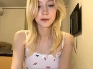 Melonietrent  live sex cam