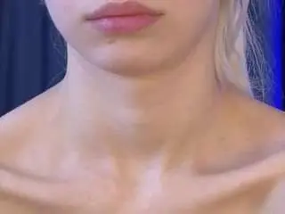 Naomi-demio  live sex cam