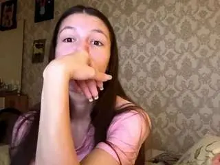 Adelinapisarski  live sex cam