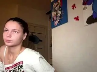 Adelinapisarski  live sex cam