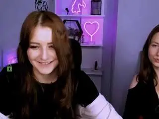 Baby-joy  live sex cam