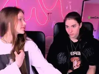 Baby-joy  live sex cam