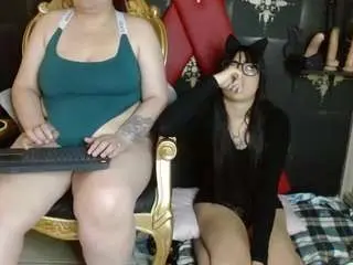 Jolie-colette  live sex cam