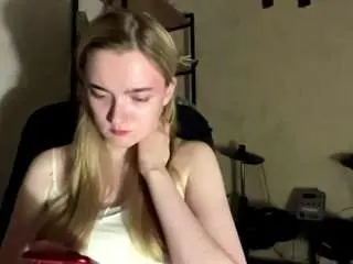 Lovettakabba  live sex cam