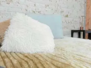 Payton-oliver  live sex cam