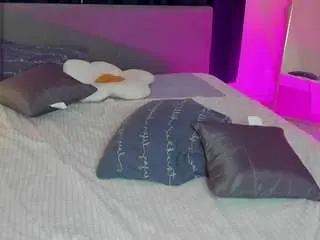 St-ormyy  live sex cam