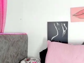 Barbie-collins  live sex cam