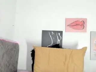 Barbie-collins  live sex cam