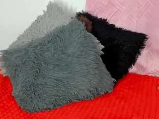 Barbie-collins  live sex cam
