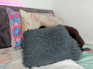 Barbie-collins  live sex cam