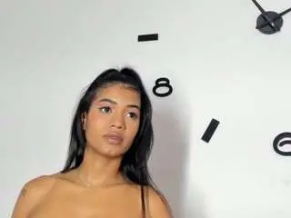 Barbie-collins  live sex cam