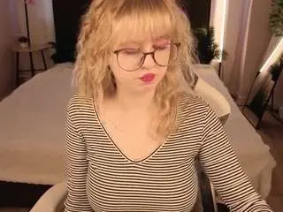 Helen-carson  live sex cam