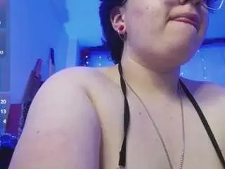 Safyka-girl  live sex cam