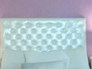 Scaarletfox  live sex cam