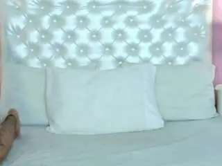 Scaarletfox  live sex cam