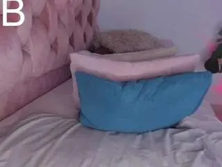 Sweet-booty  live sex cam