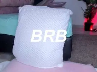 Sweet-booty  live sex cam
