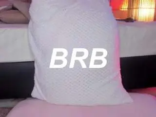 Sweet-booty  live sex cam