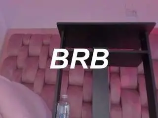 Sweet-booty  live sex cam