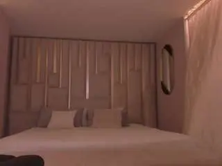 Bellathompson  live sex cam