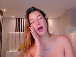 Bellathompson  live sex cam
