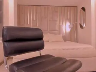 Bellathompson  live sex cam