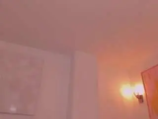 Bellathompson  live sex cam