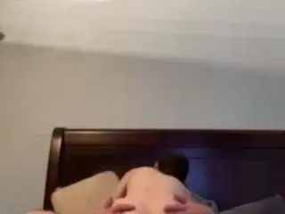 Lilbunniblue  live sex cam