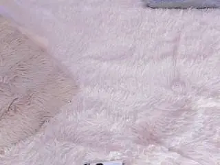 Mini-rony  live sex cam