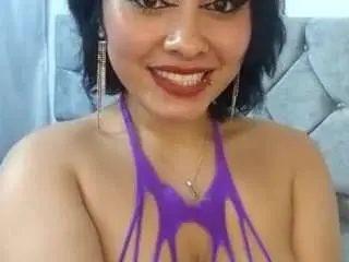Queenzoe18  live sex cam