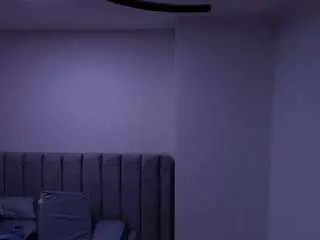 Rubi-hops  live sex cam