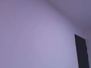 Rubi-hops  live sex cam