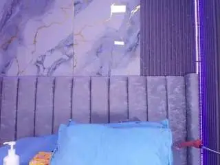 Rubi-hops  live sex cam