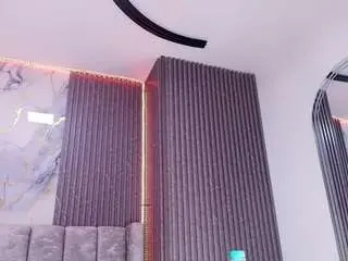 Rubi-hops  live sex cam