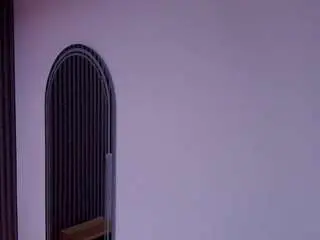 Rubi-hops  live sex cam