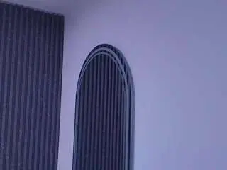 Rubi-hops  live sex cam