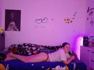 Yrenex  live sex cam