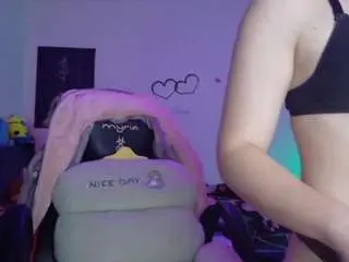 Yrenex  live sex cam