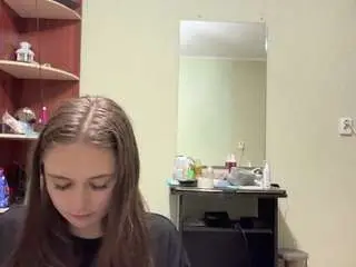 Beverleycaplan  live sex cam