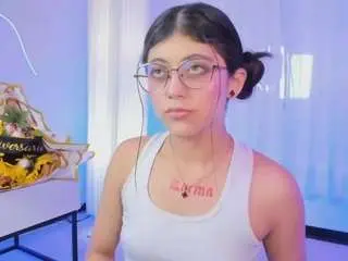 Corinne-benson  live sex cam