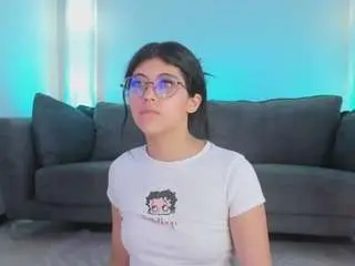 Corinne-benson  live sex cam