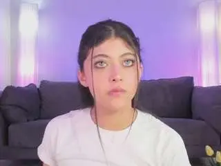 Corinne-benson  live sex cam