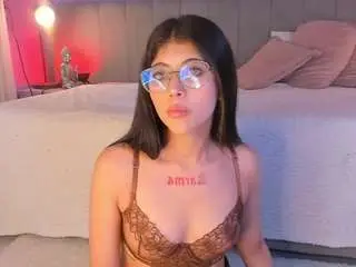 Corinne-benson  live sex cam
