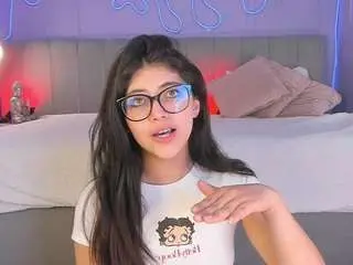 Corinne-benson  live sex cam