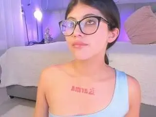 Corinne-benson  live sex cam