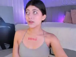 Corinne-benson  live sex cam