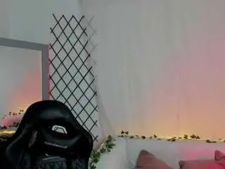 Mia-collins-b  live sex cam