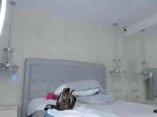 April-keith  live sex cam