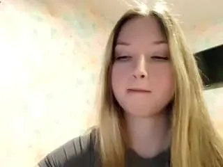 Arianguyen  live sex cam