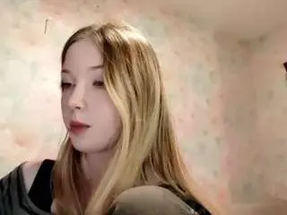 Arianguyen  live sex cam